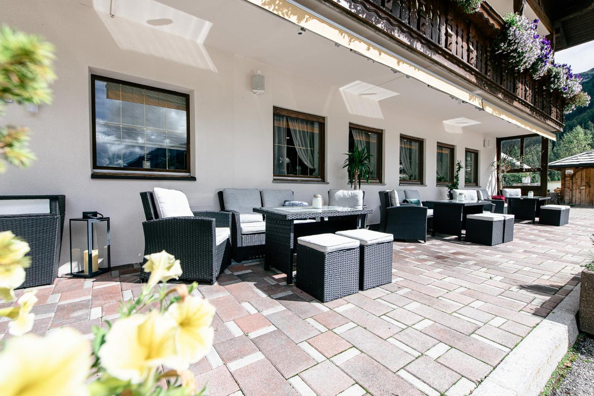 Hotel Bacher Рива ди Турес Екстериор снимка