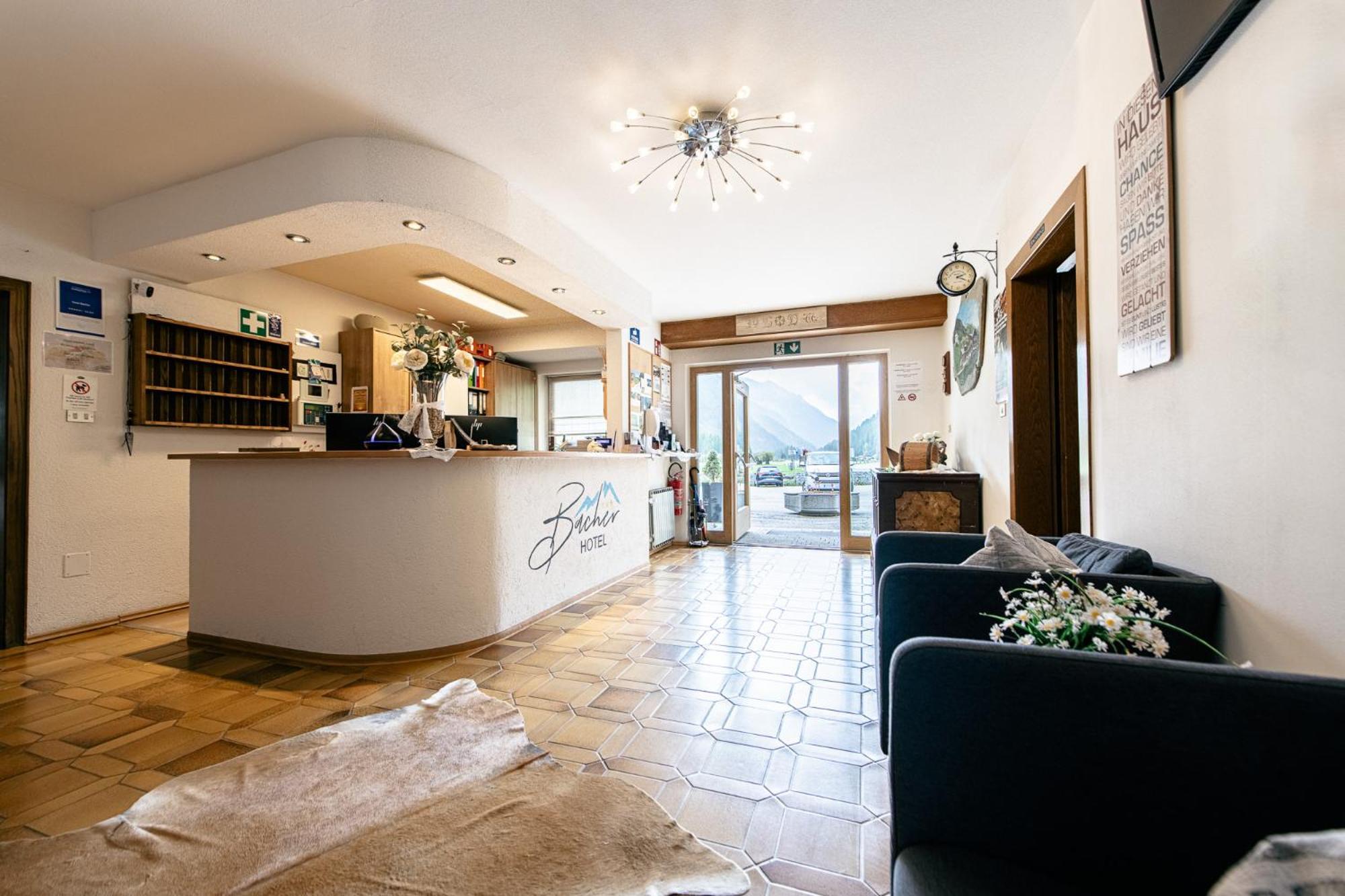 Hotel Bacher Рива ди Турес Екстериор снимка